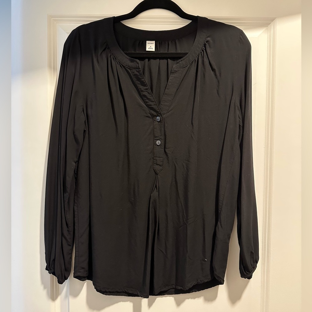 Black professional work blouse in size Medium